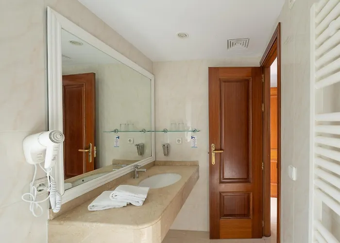 Apartmanhotel Tilos Paguera