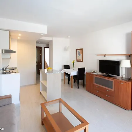 公寓式酒店 Tilos 4*