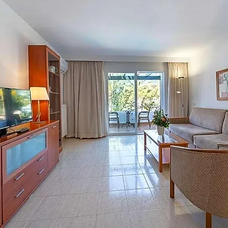 Apartmanhotel Tilos 4*
